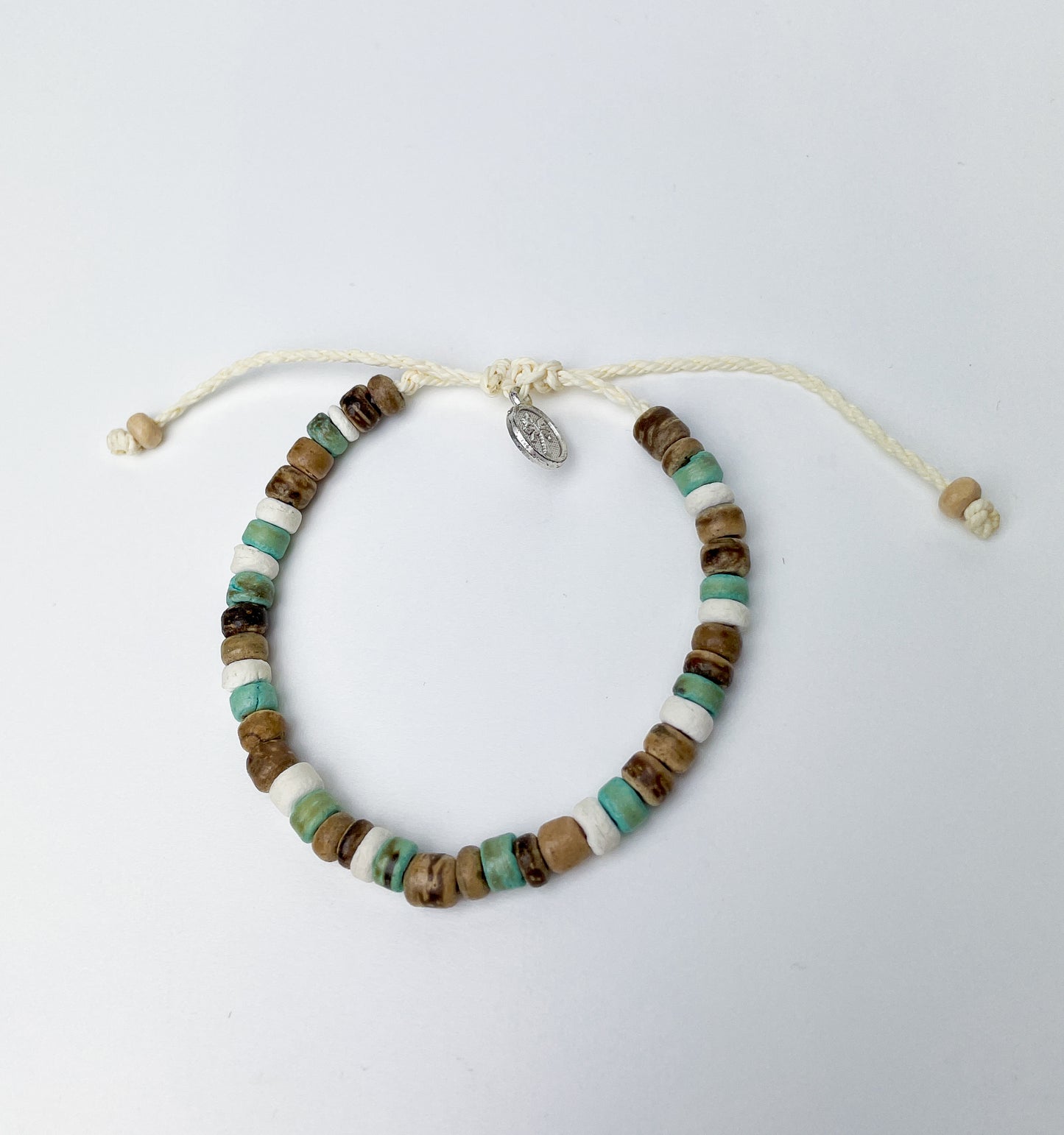 <tc>Cancun Bracelet</tc>