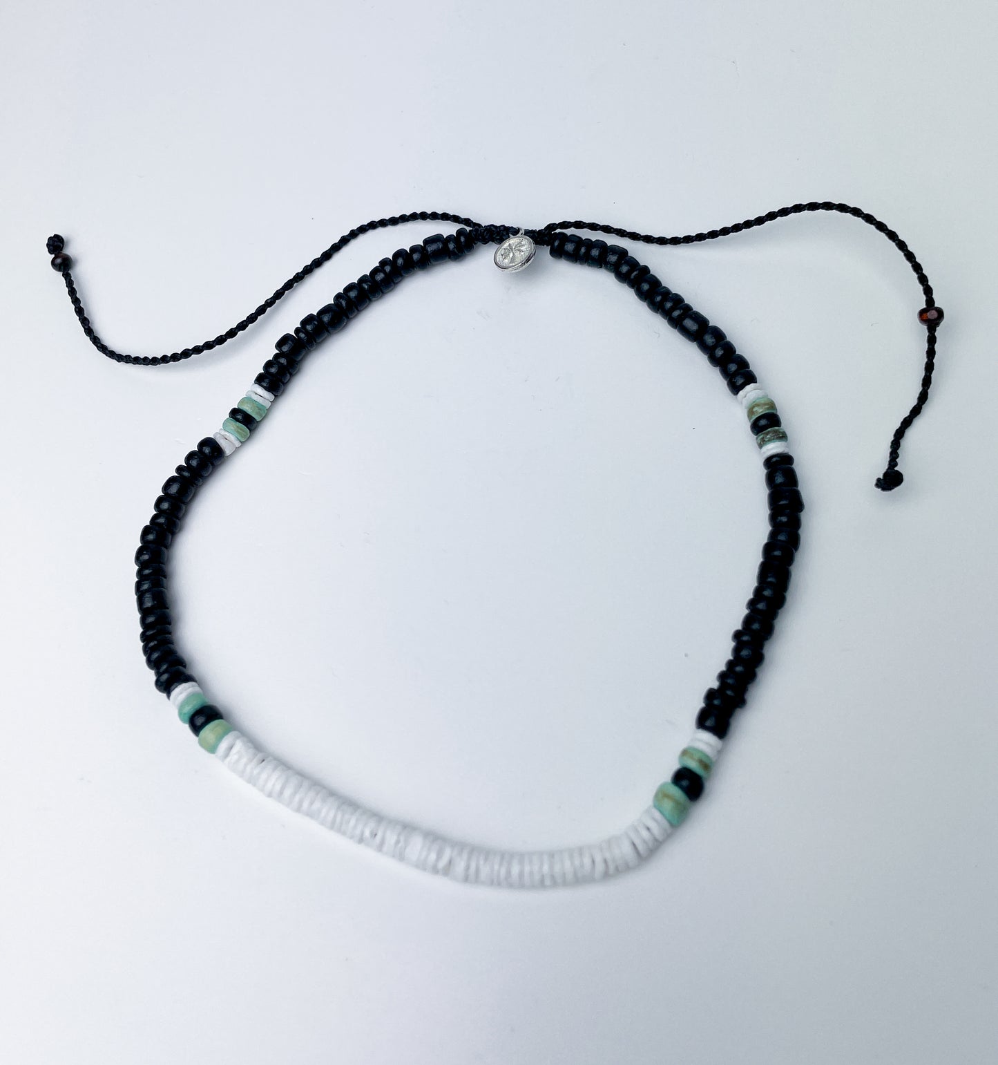 <tc>Bani Necklace</tc>