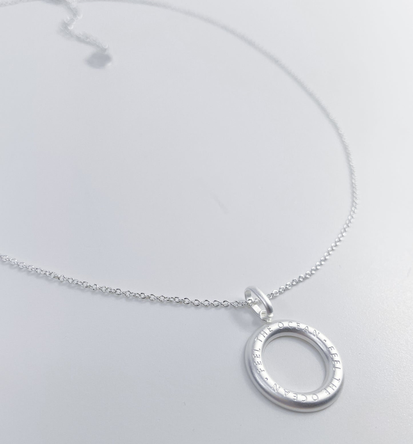 <tc>Feel The Ocean Necklace</tc>