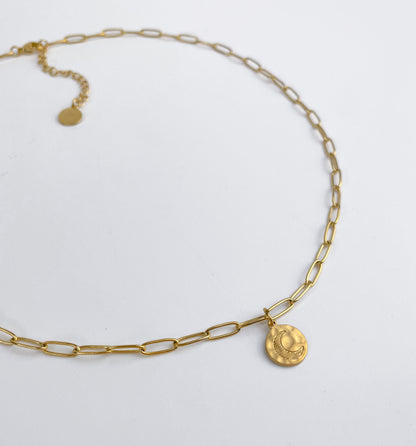 <tc>La Luna Necklace</tc>