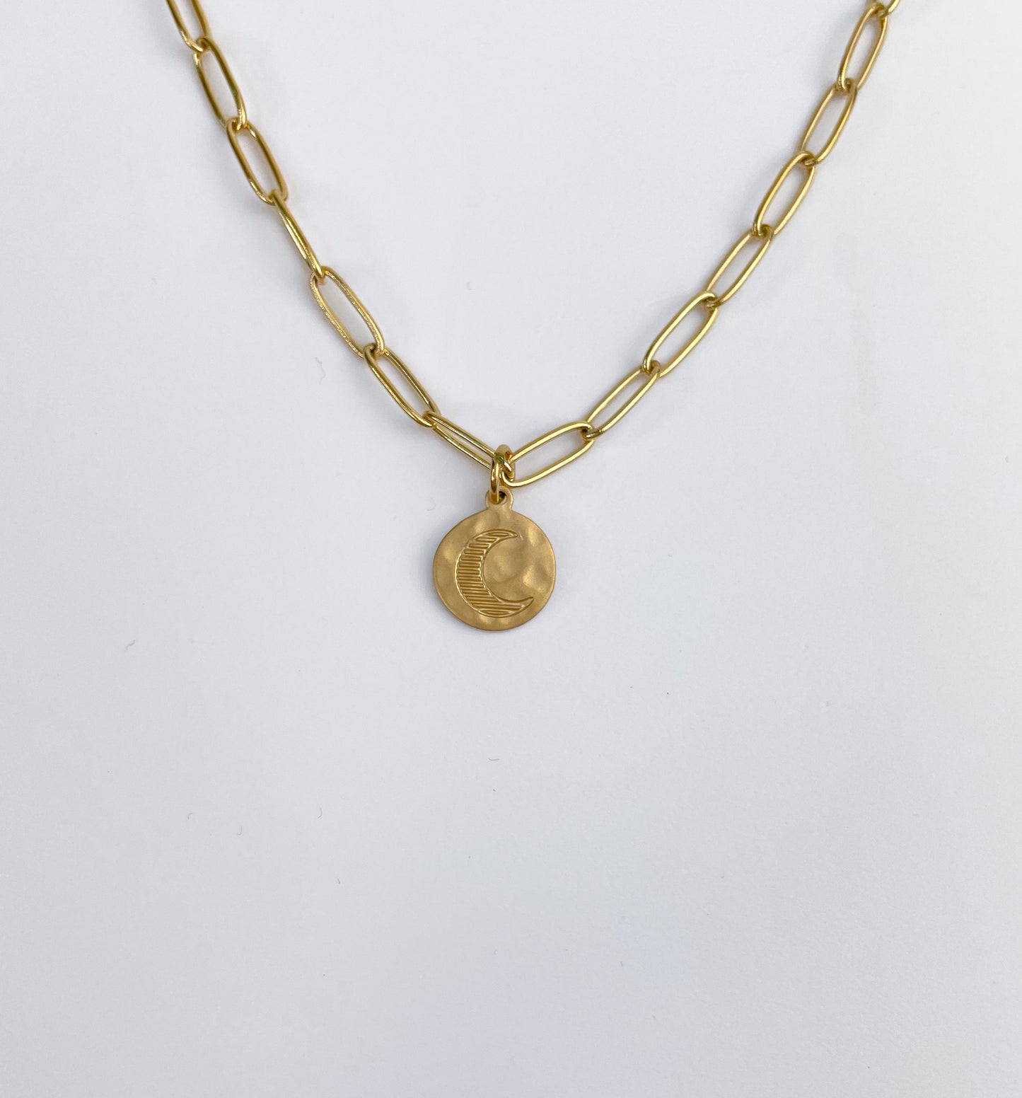 <tc>La Luna Necklace</tc>