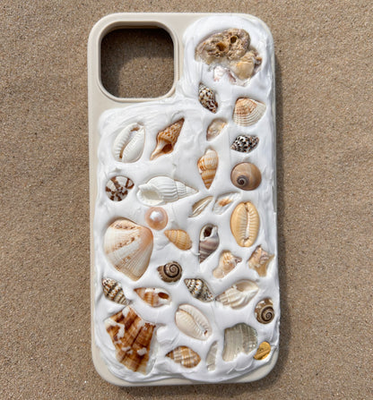 <tc>Seashell Phone Case - Shades of Brown</tc>