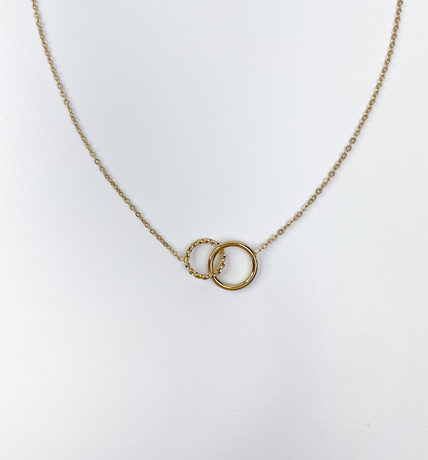 <tc>Manila Necklace</tc>