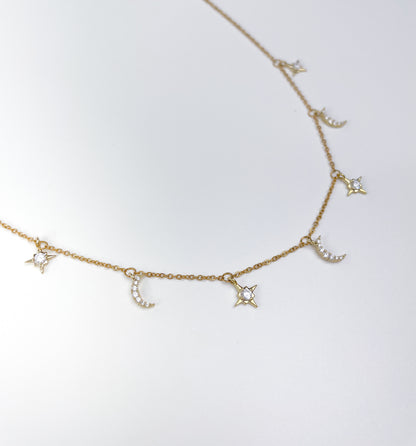 <tc>Halfmoon Necklace</tc>