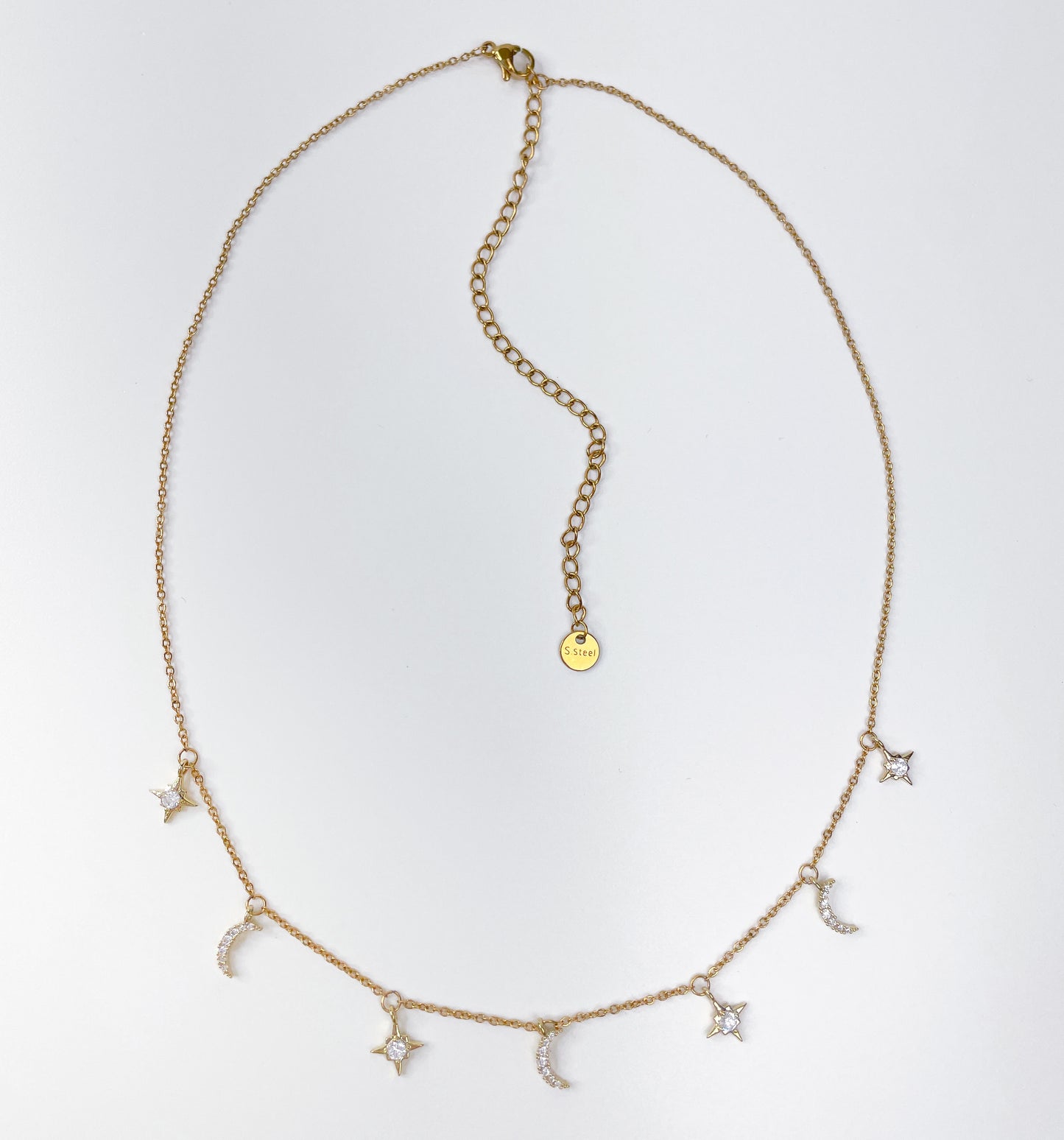 <tc>Halfmoon Necklace</tc>